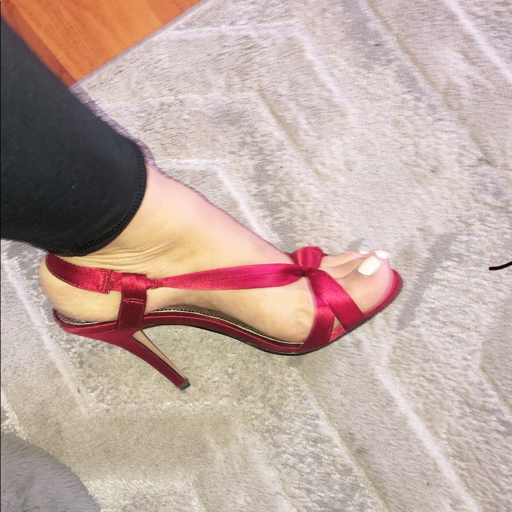 Shoes - Picture 3 of 7